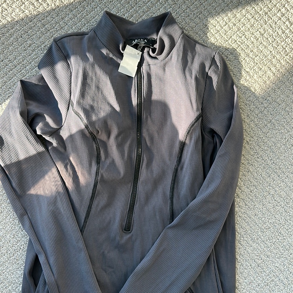 AKIRA JUMPER
